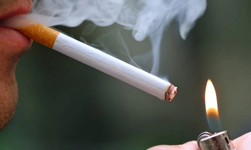 18 سال سے کم عمر کو سگریٹ بیچنے پر جرمانہ ہوگا
